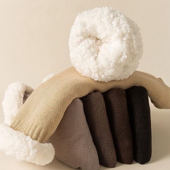 Erkek Kış Terlik Çorapları Polar Astarlı Kavrayıcılı Crew Çoraplar Sıcak Tüylü Kaymaz Kabin Çorapları Evde Dinlenmek İçin İç Mekan Giyimi