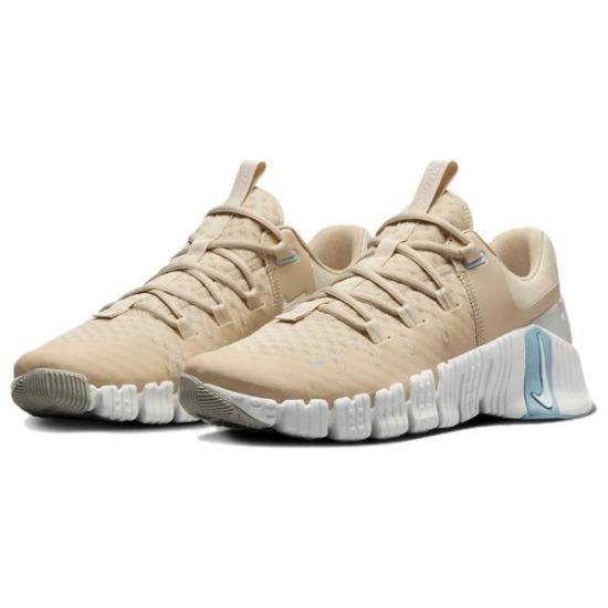 Nike Free Metcon 5 Sanddrift W - DV3950-105 EU 40.5 коричневый