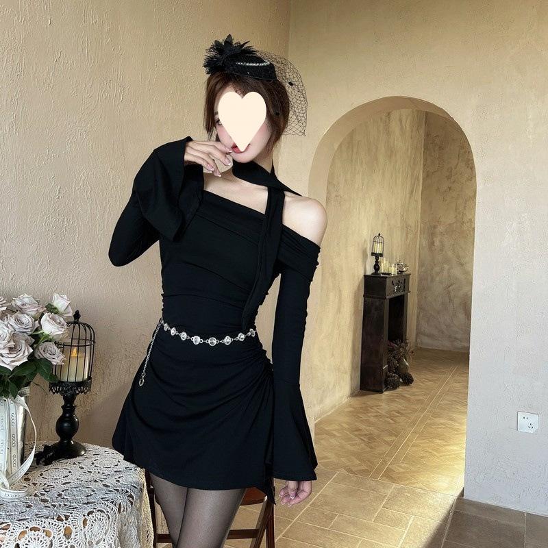 Autumn new scheming chic design sense versatile one-word shoulder horn sleeve streamer dress women S