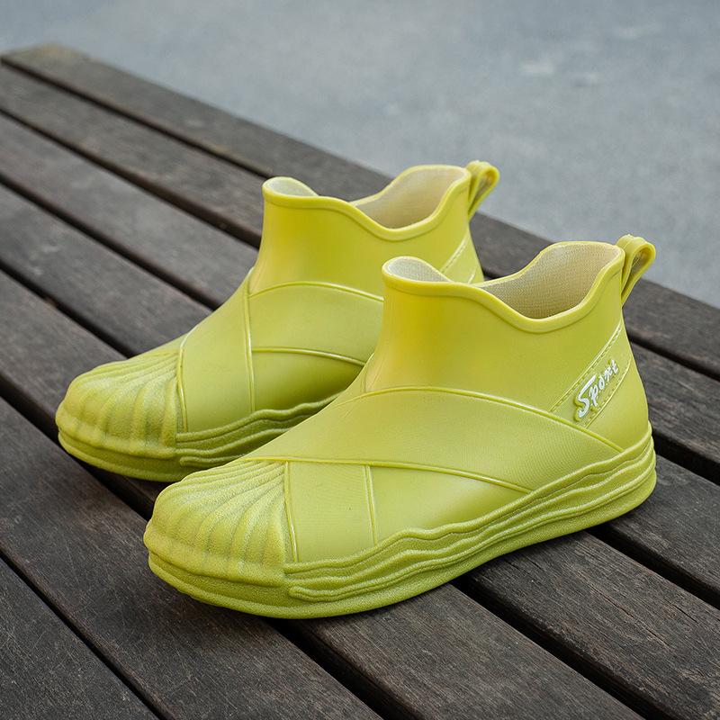 

Новые дождевые ботинки с ракушечным носком женские короткие взрослые резиновые сапоги модная водонепроницаемая обувь нескользящие водные ботинки лето 40 зелёный