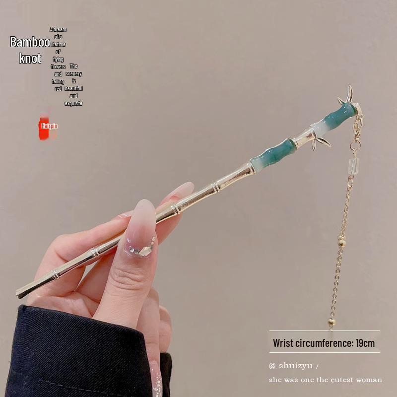 Elegancka spinka do włosów Hanfu z kwiatem: Wysokiej klasy potrząsanie krokami z frędzlami do upięcia