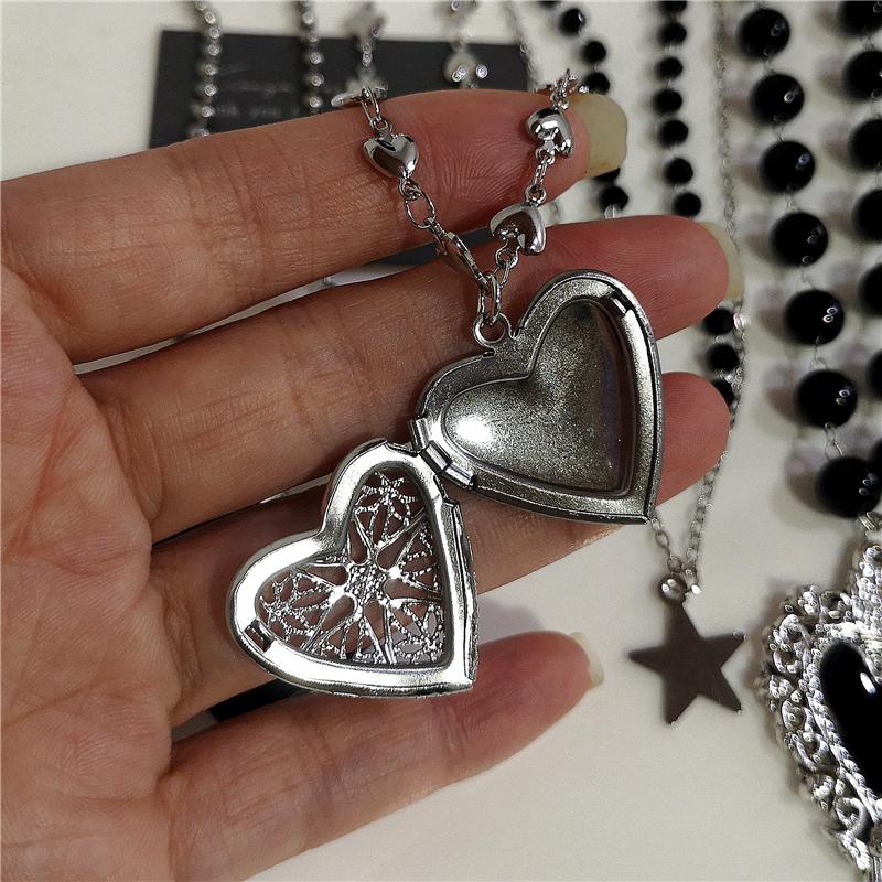 Gothic Punk Black Peach Heart Star Pendant Chain Necklace For Women Men Y2K Hip Hop Charm Trendy Jewelry Anniversary Accessories
