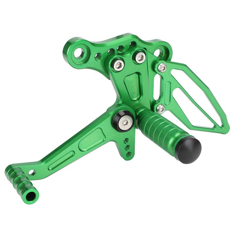 Für NINJA 400 2018-2023/Z 400: Erhöhte Fußrasten aus Aluminiumlegierung für Motorradumbau