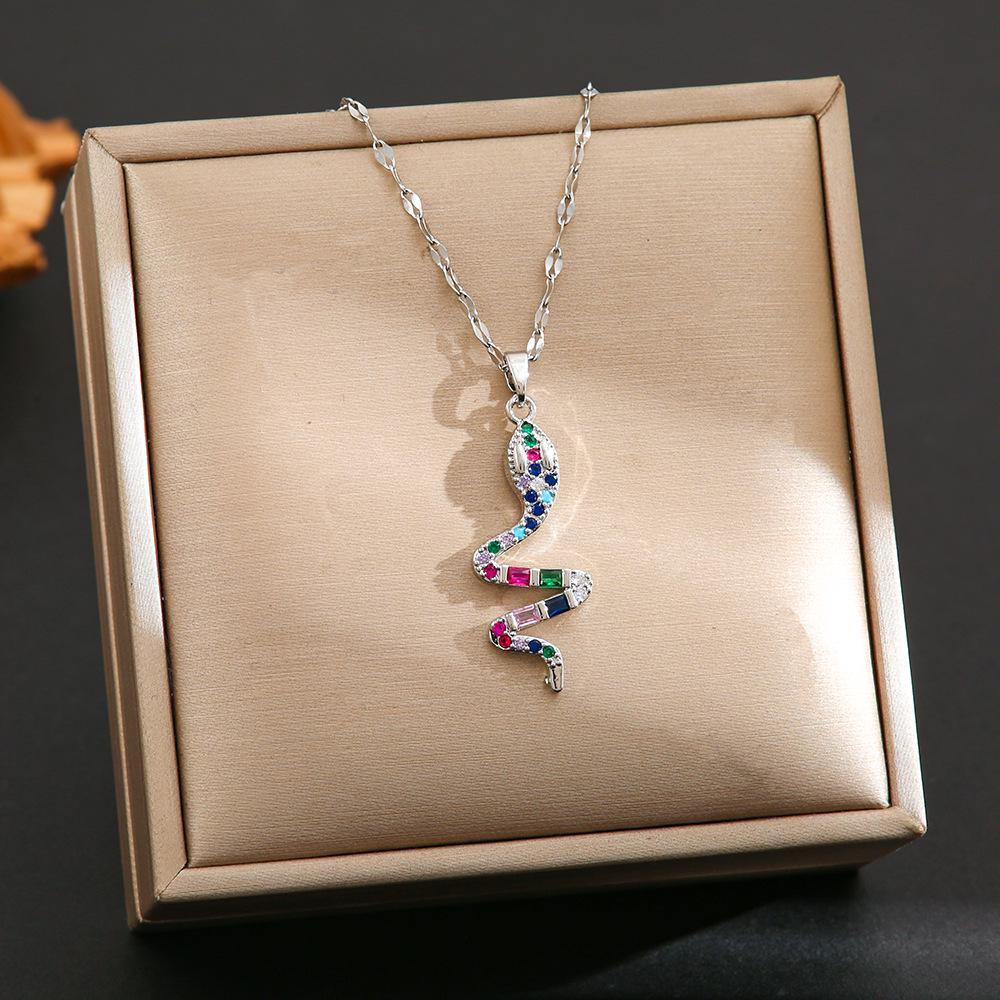 Women's Silver Titanium Steel Necklace with Micro-Inlaid Zircon - Elegant, Durable Clavicle Chain Jewelry