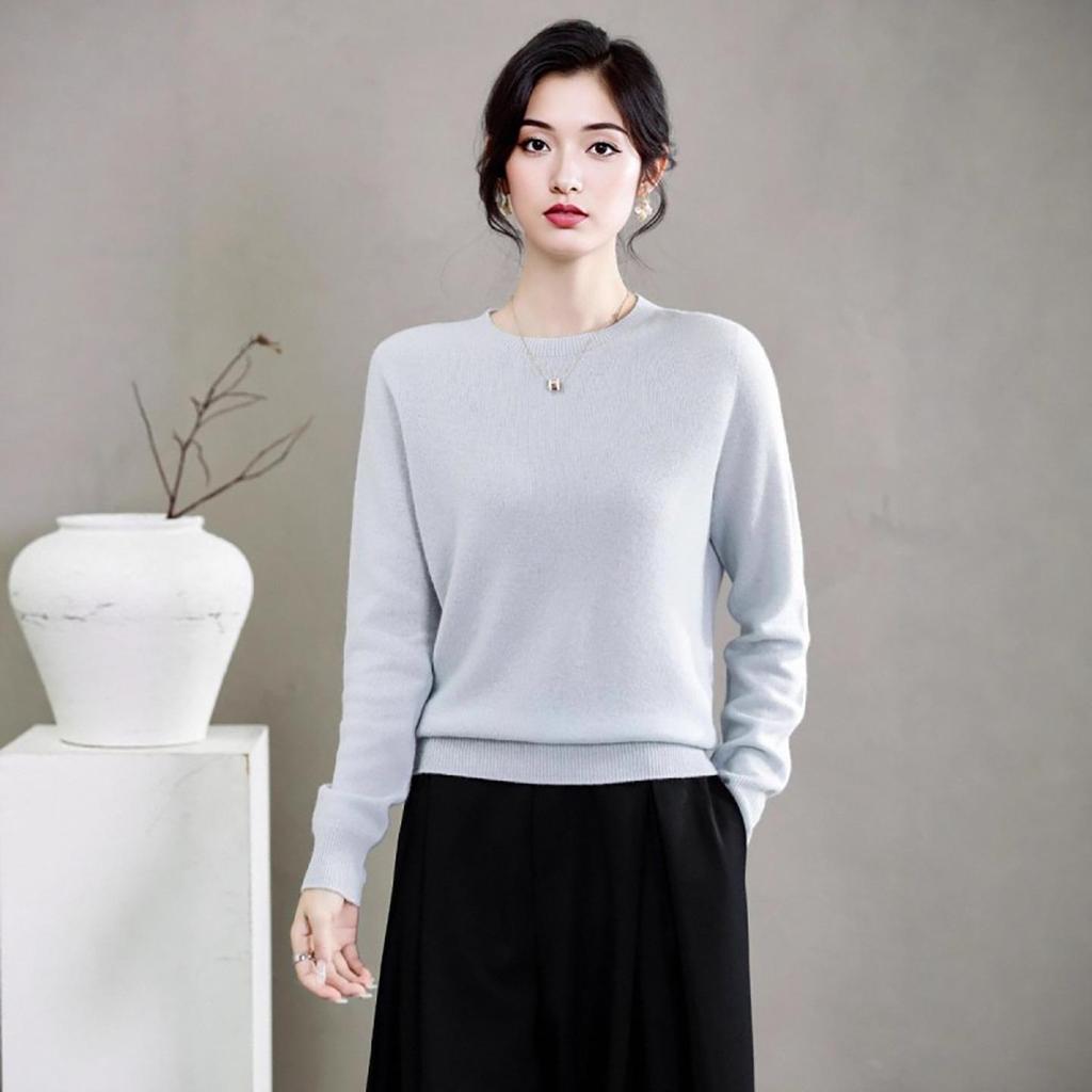 Women's Round Neck Cashmere Sweater: Autumn & Winter Versatile Long Sleeve Knit Top, Solid Color Fashion Basic.