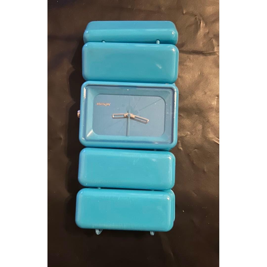 Used Nixon watch THE VEGA blue