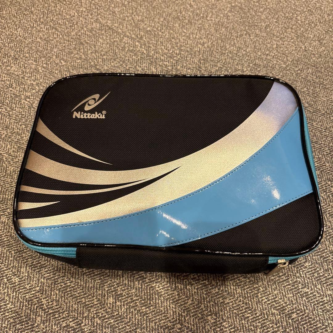 Used Price reduction Nittaku racket case set with partitions