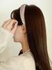 Oar Vintage Mood Cameo Velvet Hairband [Vintage Beige]