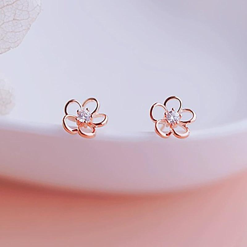 Uini Tail New 925 Silver Hollow Flower Earrings with Niche Design Exquisite and Trendy Girl Accessories