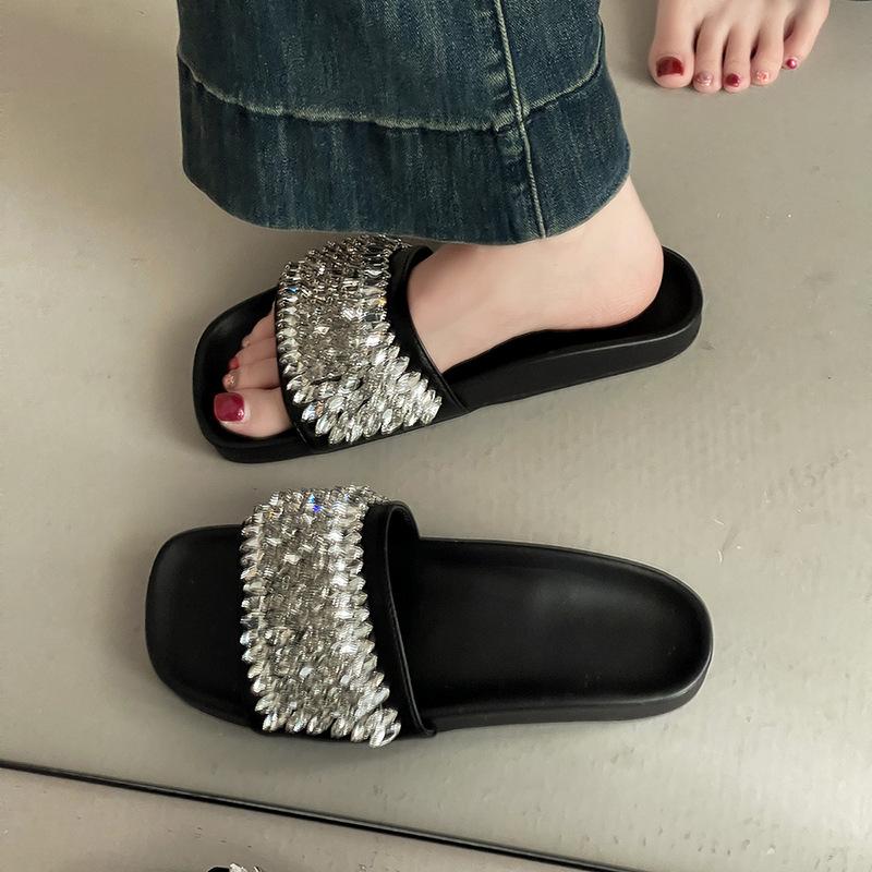 Fashion versatile casual exquisite rhinestone thick-soled one-word slippers women's summer retro temperament open-toed flat-bottomed cool slippers