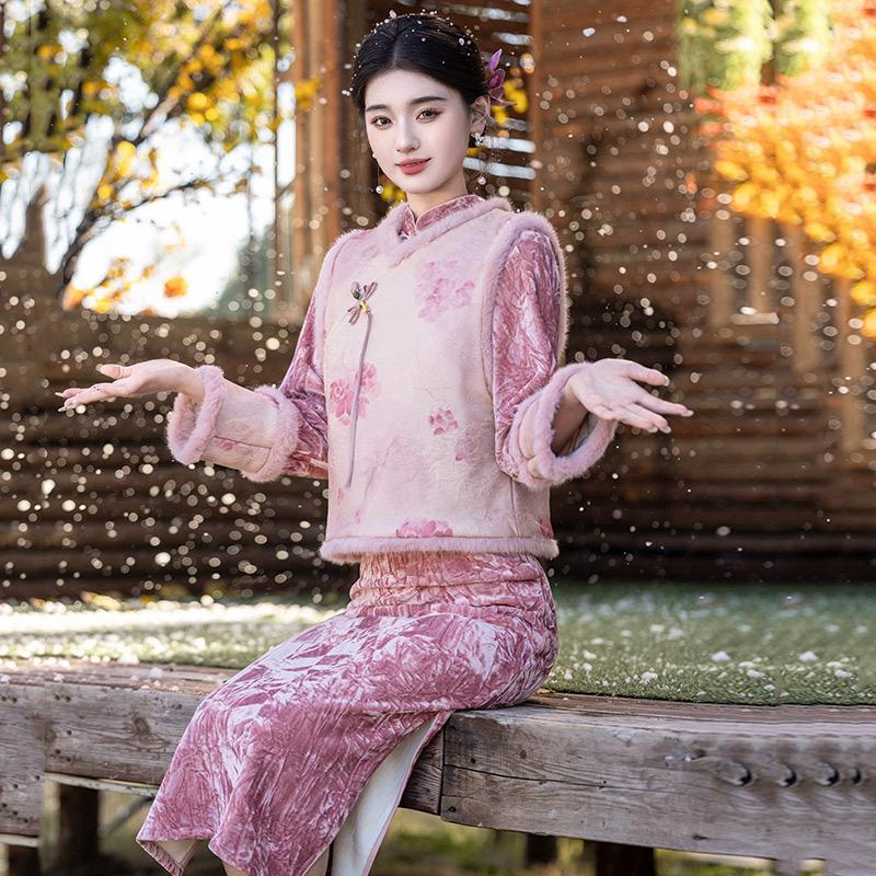 Fleece winter clothing national style new Chinese long-sleeved improved cheongsam winter thick vest two-piece women's New Year's clothing