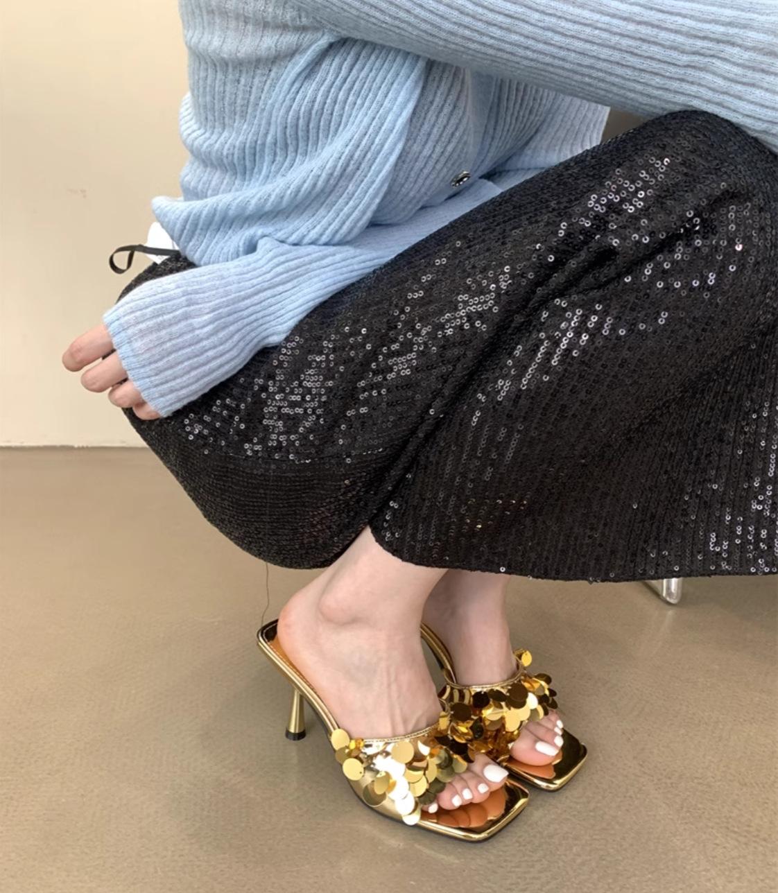 

Hong Kong versatile sequined cool slippers 2025 summer new temperament fairy style one-word drag open-toe stiletto muller shoes 40 золотой