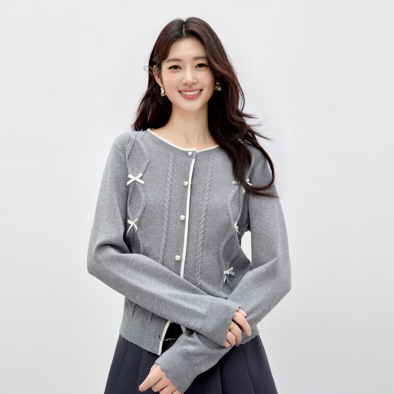 Sweet Cool Cable Knit Short Sweater with Butterfly Detail L