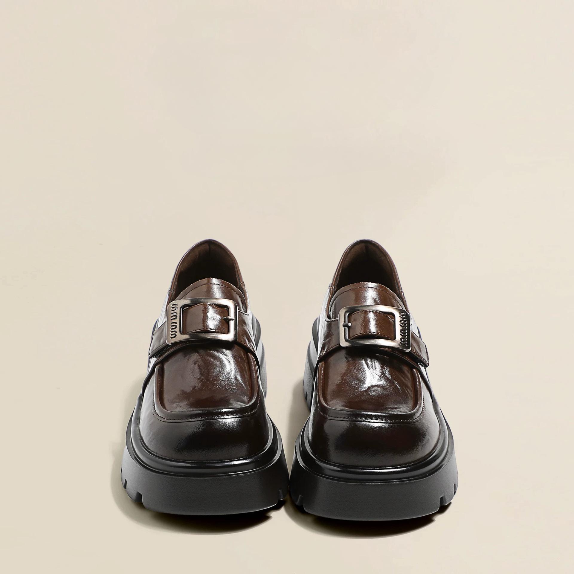 

2025 осень новая накладка на ногу толстая подошва на высокой платформе толстый каблук лоферы женские кожаные в британском стиле универсальные удобные одинарные туфли женские 40 коричневый