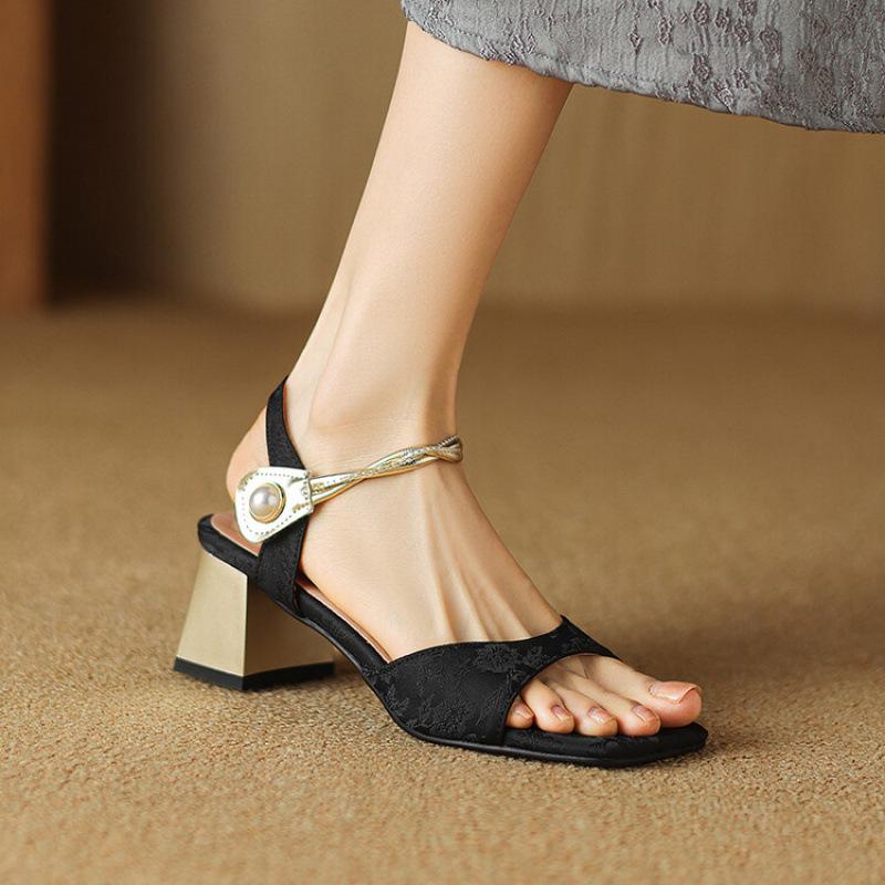 

New national style size sandals women s summer mid-heel square head national comfortable soft sole buckle women s wide strip sandals 39 чёрный