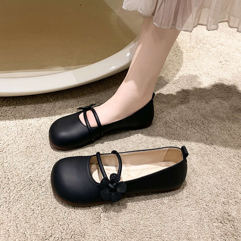 Mary Jane shoes women's summer 2025 new French single shoes spring and autumn soft-soled sandals flat-soled beanie pregnant women small leather shoes