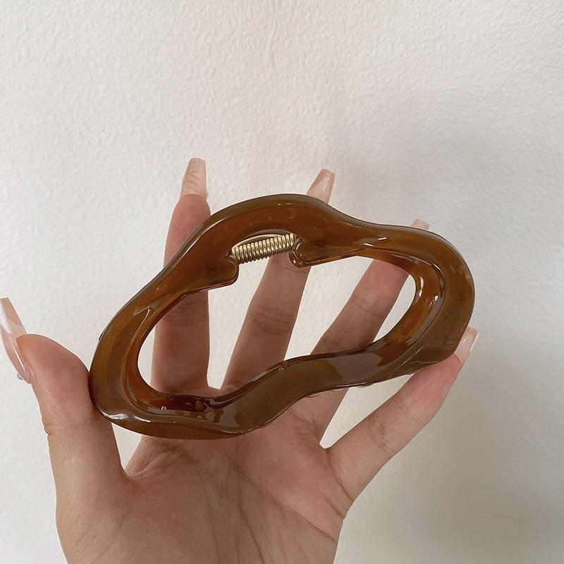 Extra Large 15cm Shark Hair Clip for Women's Headwear - Premium Claw Accessory