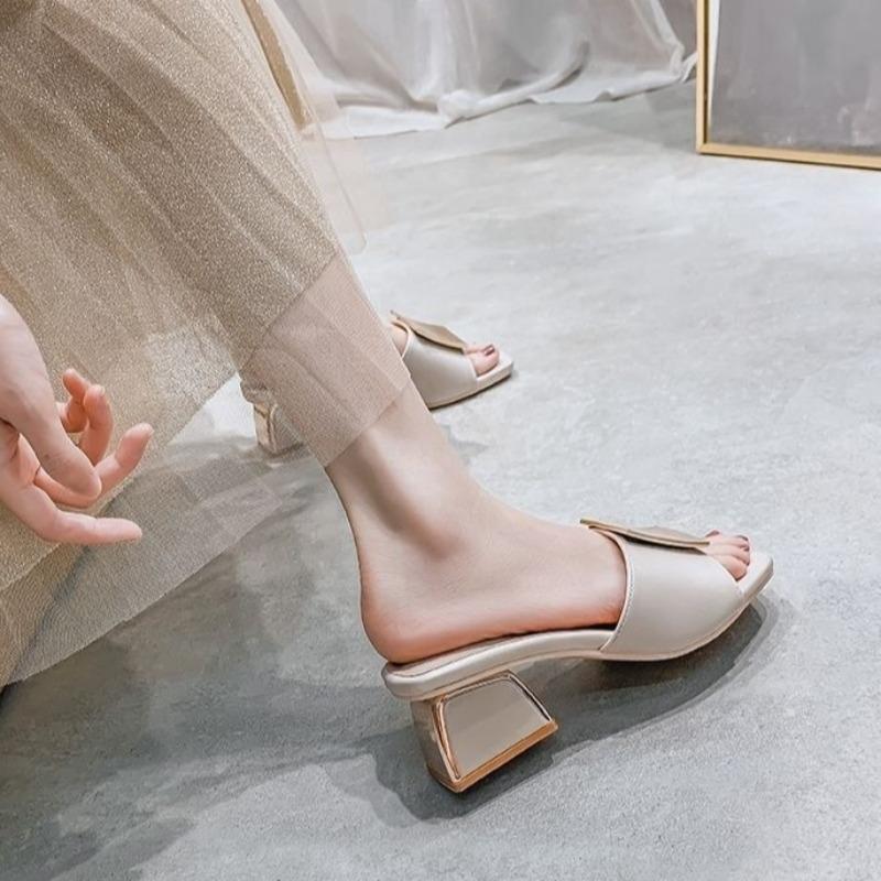 Fashion Open Toe Women's Slippers and Ladies Sandals Outside Low Heel Slides Green Shoes Job on Sale Elegant Fashionable Casual Eva Shoe