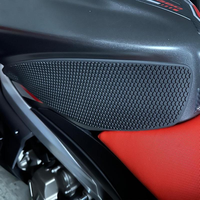 RS660 Tank Pads Protector For Aprilia Tuono RS 660 2021 2022 2023 2024 Motorcycle Accessories Side Fuel Traction Stickers Decal
