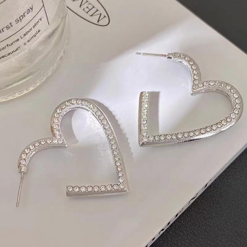 Exaggerated European & American Heart Hoop Stud Earrings with Full Diamond Drops – Super Shiny Trendy Ear Accessories