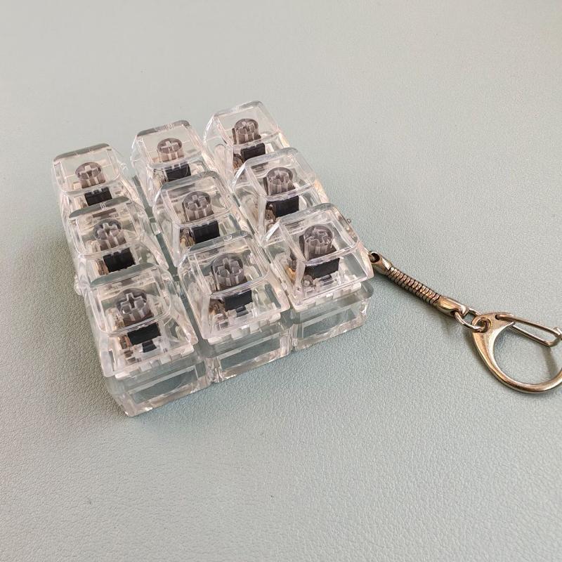 9 Keys Mechanical Switch Fidget Toy Keychain Silent Keyboard Button Stress Relief Toys Bag Pendant Car Key Holder Creative Gifts