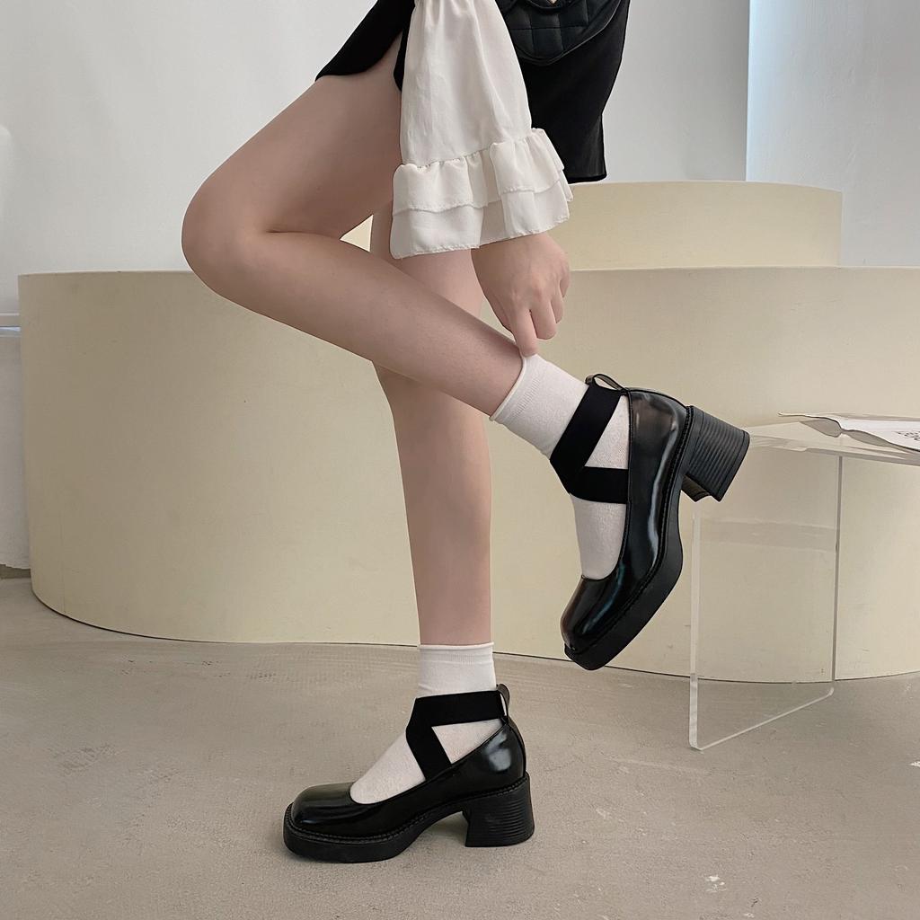 Black Xiaoxiang French Square Head Thick Heel Mary Jane Shoes Women's 2025 New Spring and Autumn Retro Skirt Light Mouth Single Shoes