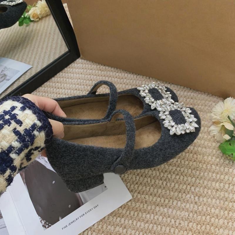 

Small person, small fragrant wind square head rhinestone inner height-increasing fluffy shoes, autumn and winter plush thick heel Mary Jane single 40 темно-сірий