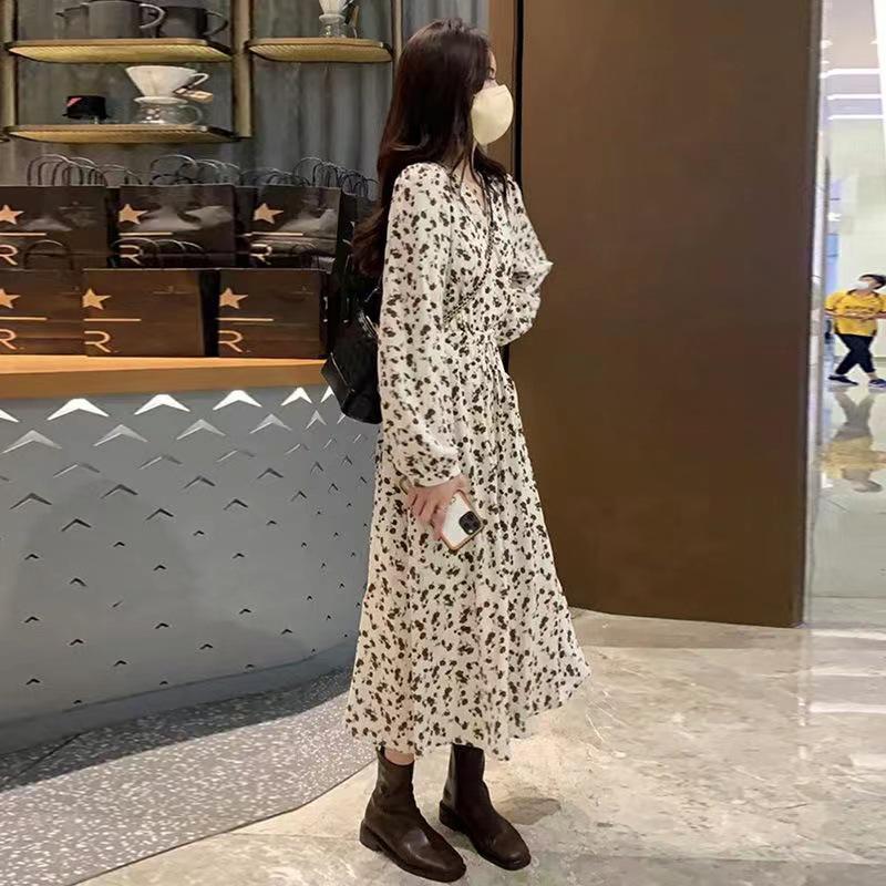 Women's 2024 V-Neck Floral Retro French Tea Break Dress - Autumn/Winter Collection