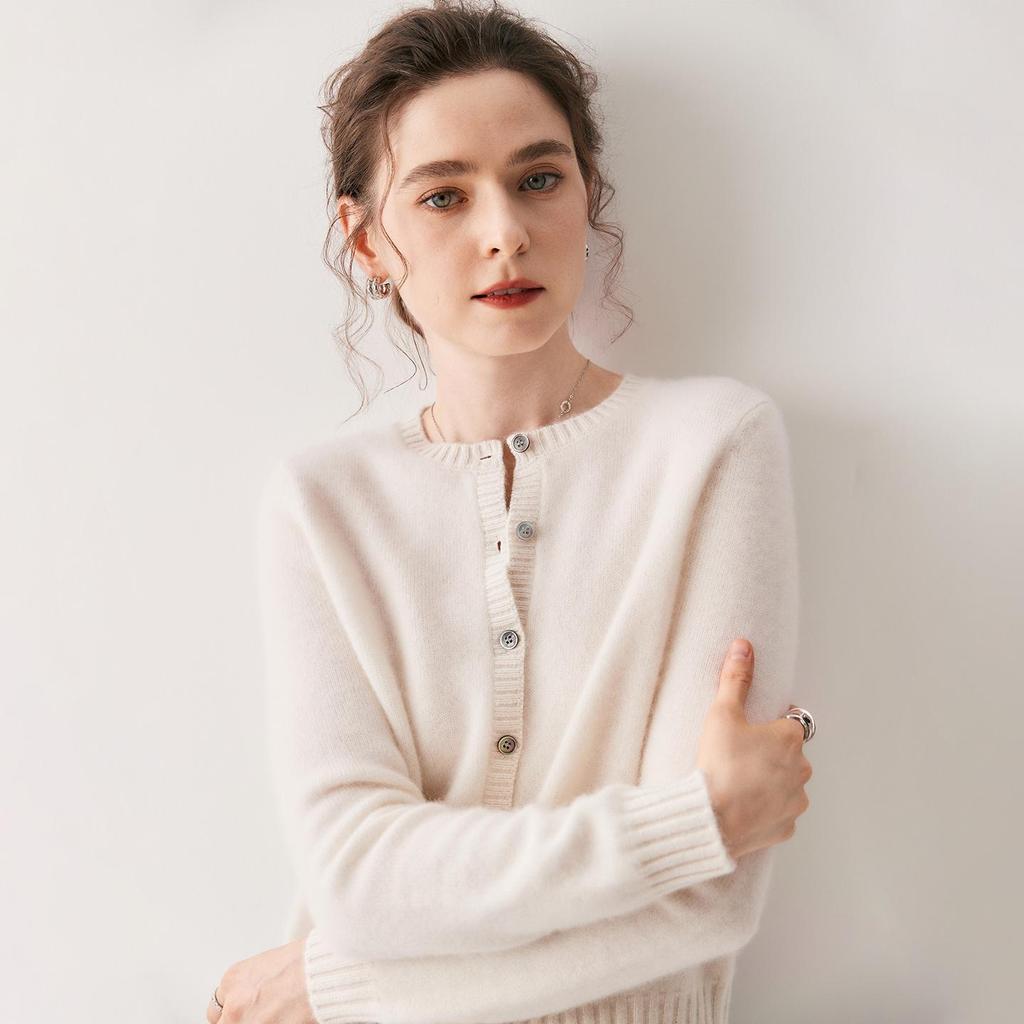 Women's Slim Fit Cashmere Knit Cardigan – Round Neck, Thickened, Versatile, Skin-Friendly Wool Coat for Autumn/Winter.