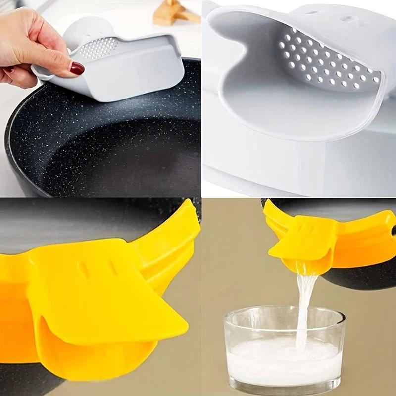 Duckbill Shaped Silicone Pouring Funnel Kitchen Soup Anti-spill with Pot Side Drainage Guide Nozzle for Easy Cooking
