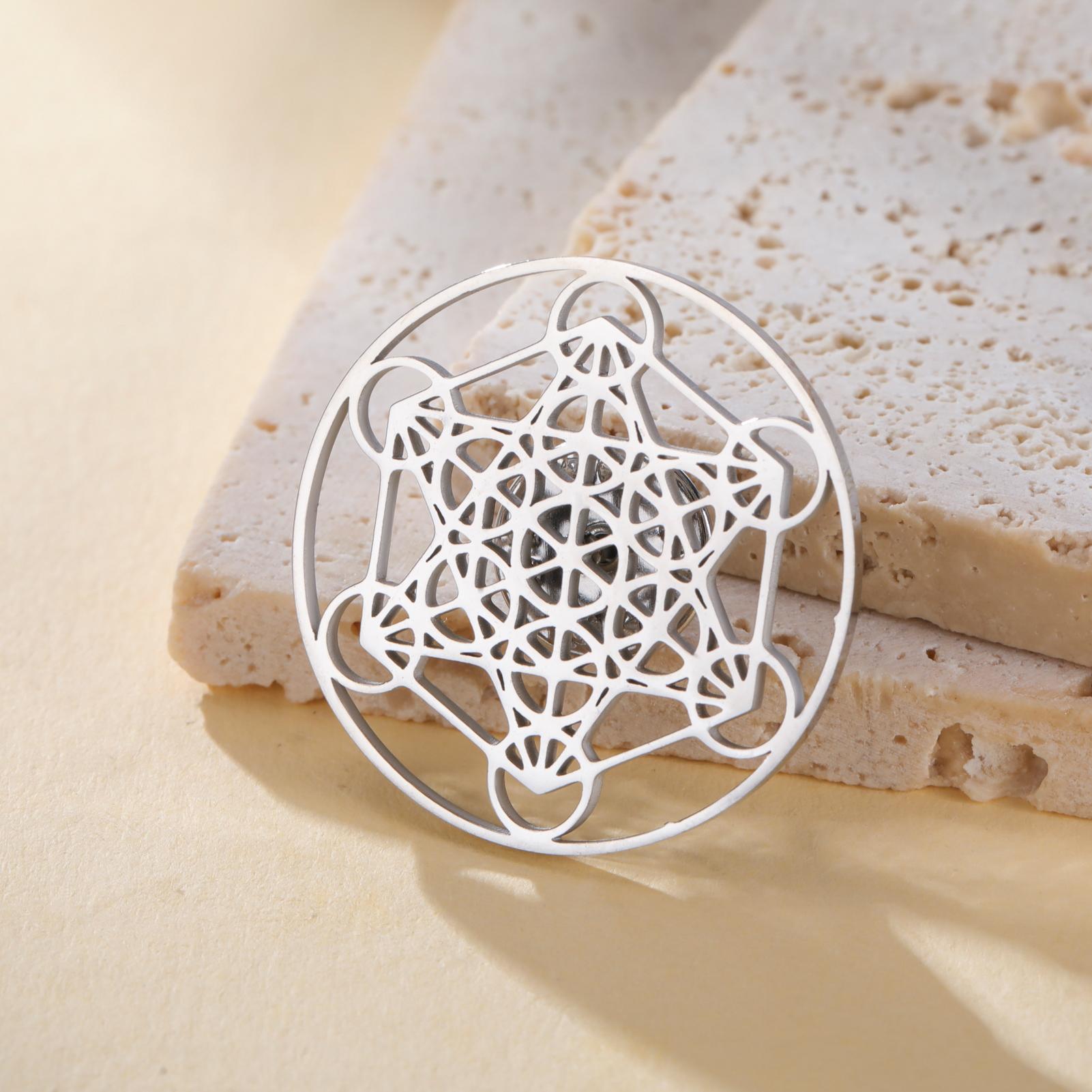 LIKGREAT Hollow Geometry Brooch Metatron Cube Archangel Metatron Medal Stainless Steel Badge Pin Spiritual Amulet Jewelry Gift
