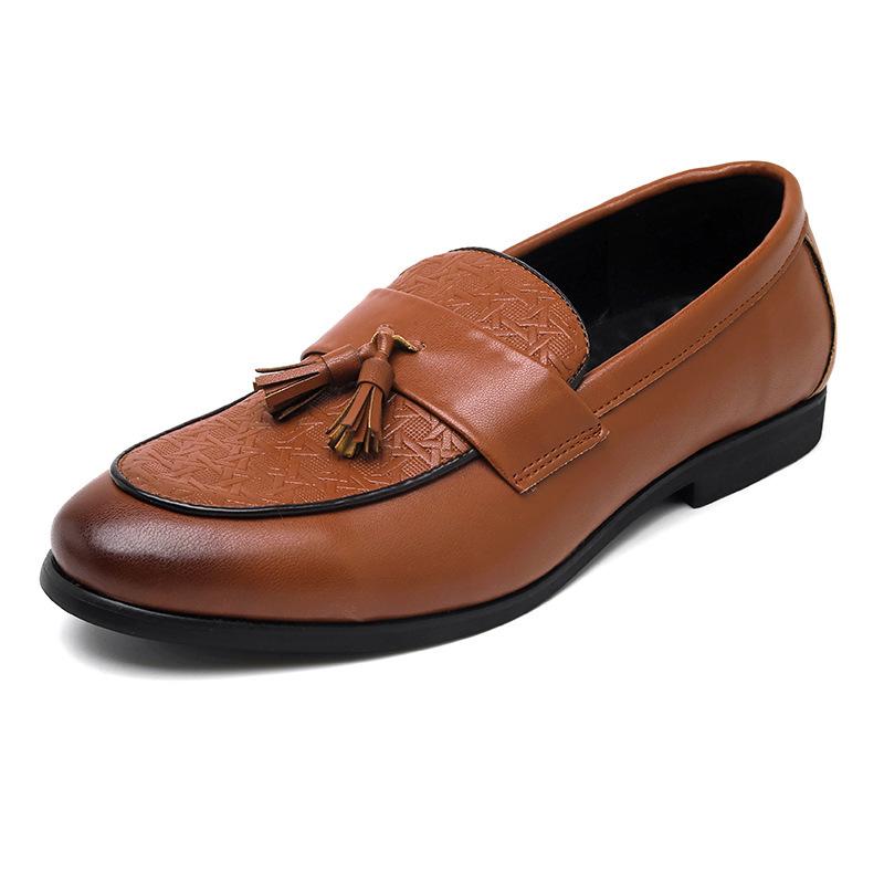 Men's loafers large size new leather shoes men's fashion British men's loafers business fringed small leather shoes