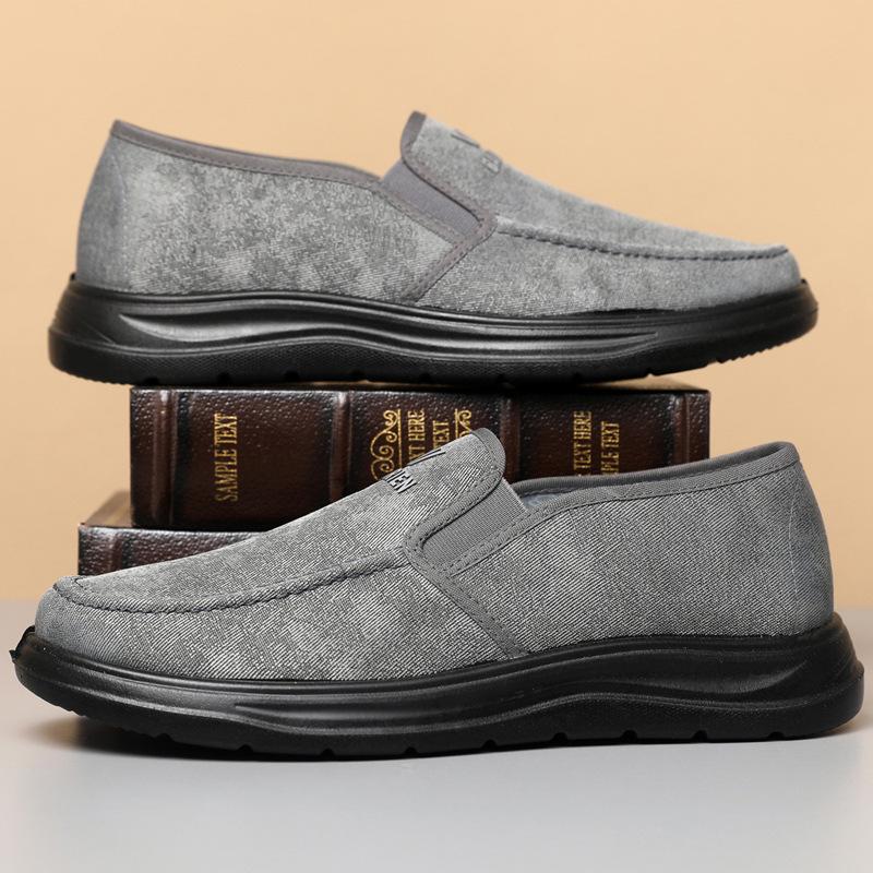 

New 2025 spring men s shoes one-pedal walking shoes thick-soled non-slip, wear-resistant, comfortable and breathable cloth shoes casual shoes 45 сірий колір