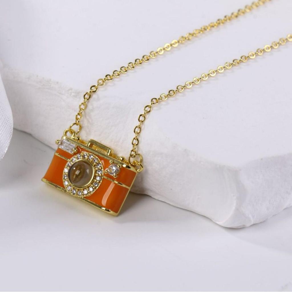 Custom Photo Keychain - DIY Personalized Camera Keychain with Portrait or Picture