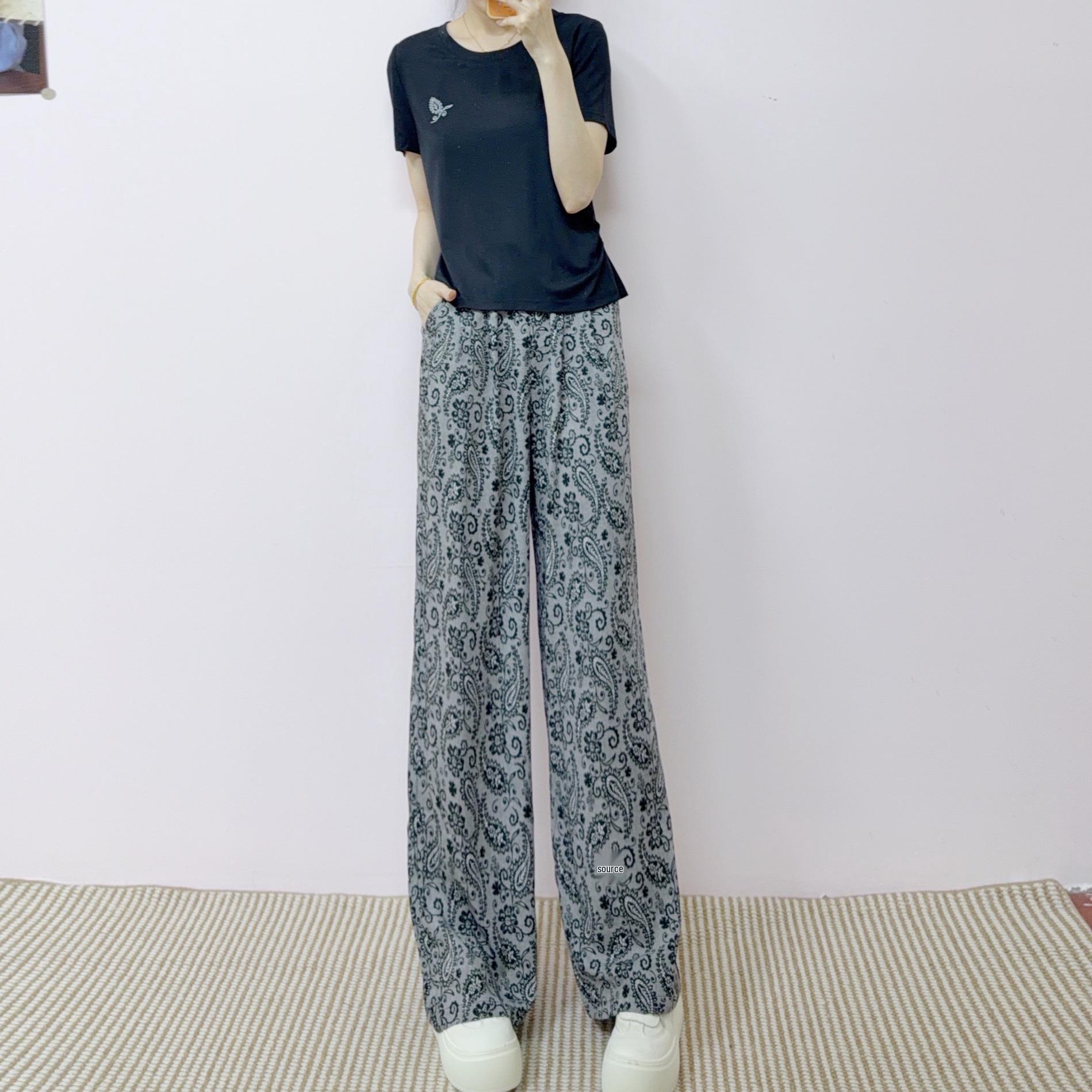 

Summer 2026 Fashion: Solid Short Sleeve T-Shirt & Straight-Leg Pants Set L (55-60 kg)