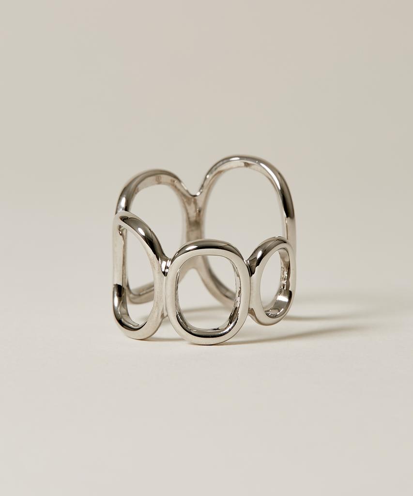 Novice Tokyo Oval Chain Ring / Silver
