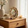 Decoratief Ovaal Vorm Portret Fotolijst Hars Bloemen Reliëf Fotohouder met Achterclip Toegang voor Woonkamer Wandmontage