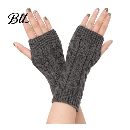 Knitted Arm Warmers for Women Ribbed Wrist Warmers, Stretchy Cable Fingerless Gloves, Elegant Winter Soft Warm Mitten, Half Finger Sleeves Autumn