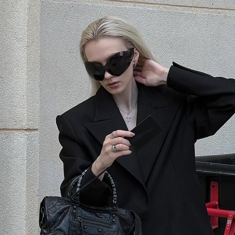 Frameless Black Fashion Sunglasses Babes Cool Y2K Tech Futuristic Sense Suitable for Street Party Accessories