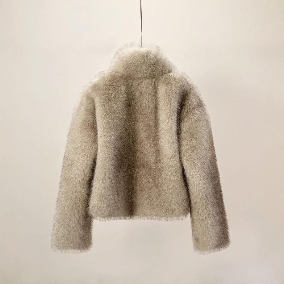 Winter advanced sense of gradual change imitation fox fur coat women's short thickened temperament thin fur coat