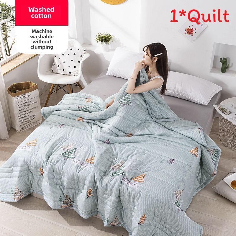 Strawberry Flower Summer Deer Print Quilt Bedding With Polyester Fill For Indoor