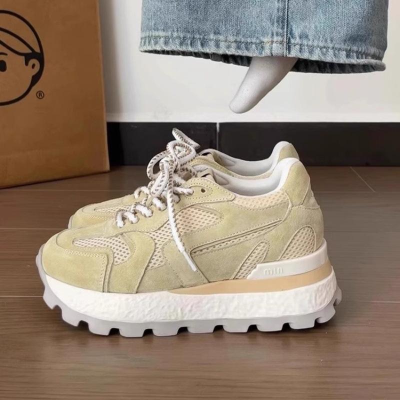 

[Inner height increase of 8cm] Small thick-soled Forrest Gump shoes for women s 2025 summer new net-transparent sports and leisure moral training sho 40 жёлтый