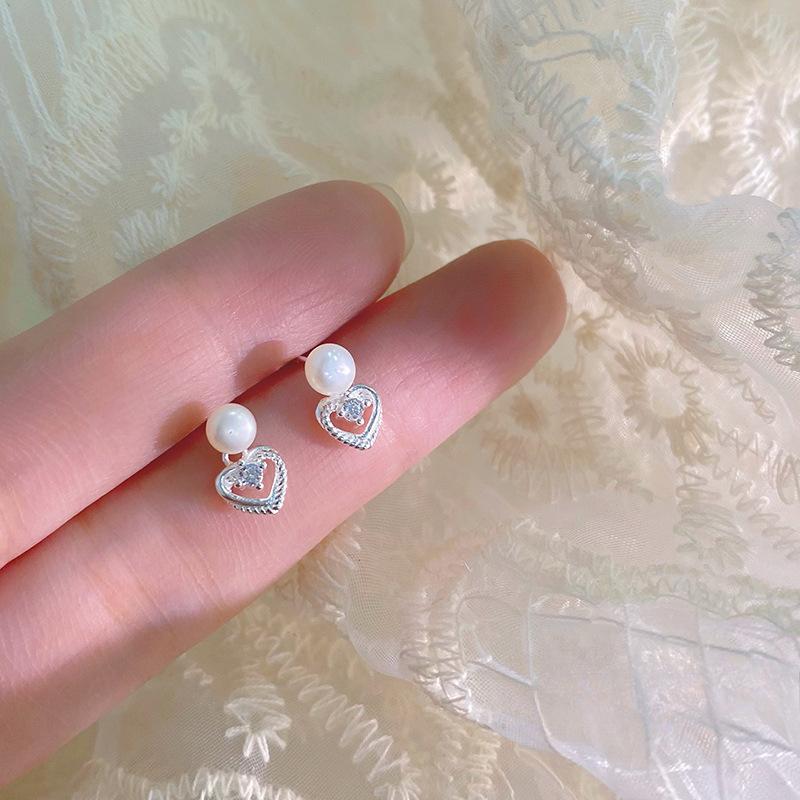 Ins Love Pearl Earrings for Women Fashion Small and Exquisite Girly New Earrings