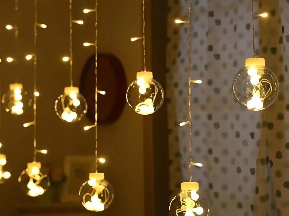 Warm Ball Light Curtain (30)