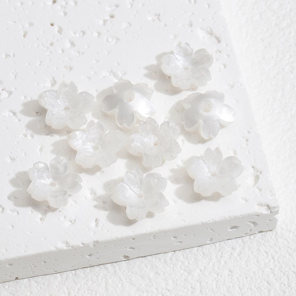 10/20/50pcs Resin Flower Beads Caps Cherry Blossoms Petal Charms Pendants Loose Spacer Bead for Earrings Hair Jewelry Making DIY