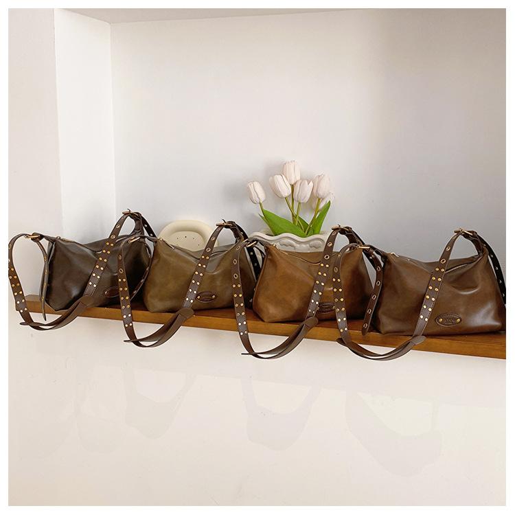 Retro Fashion Underarm Bag Women's New 2023 Autumn and Winter Simple Versatile Tote Bag High-end Commuter Shoulder Bag