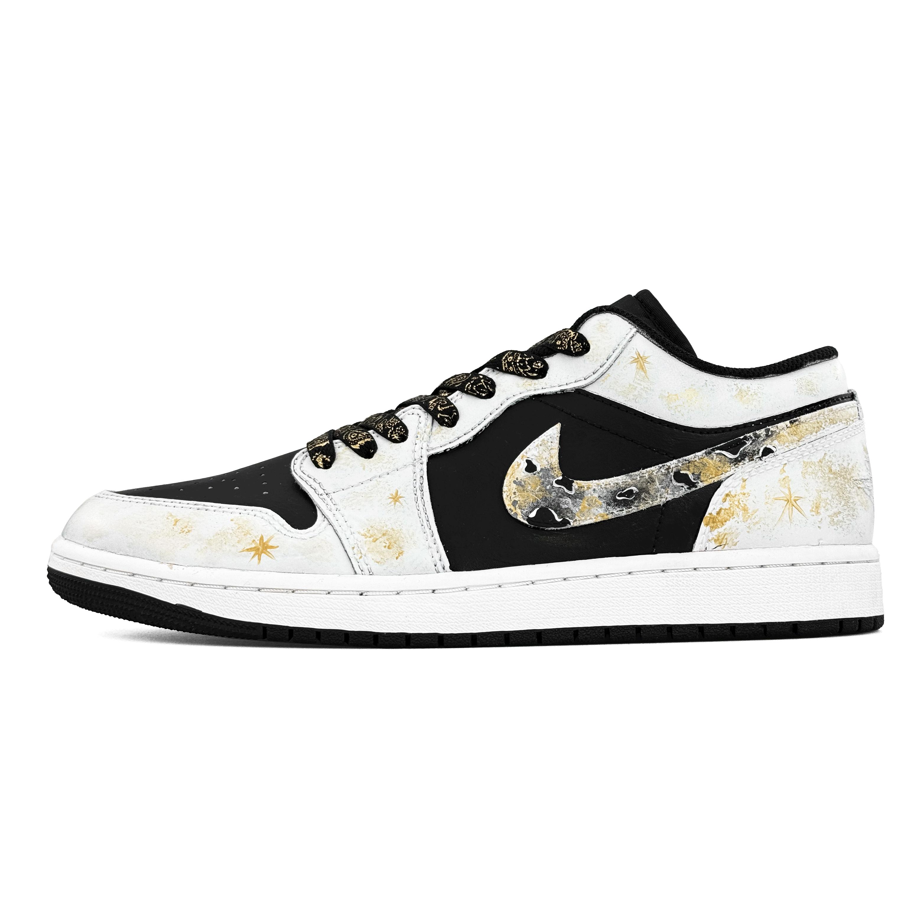 

Jordan Air Jordan 1 Abrasion Resistant Low top Vintage Basketball Shoes Men s Black White 553558-081(Team173-) 44.5