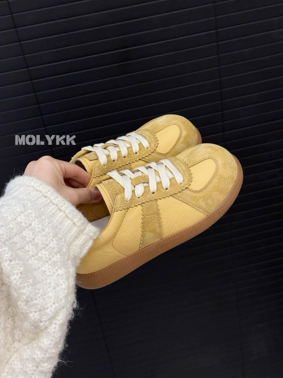 

Красные маленькие белые туфли женские ретро повседневные кроссовки на шнуровке универсальные туфли на плоской подошве 40 жёлтый