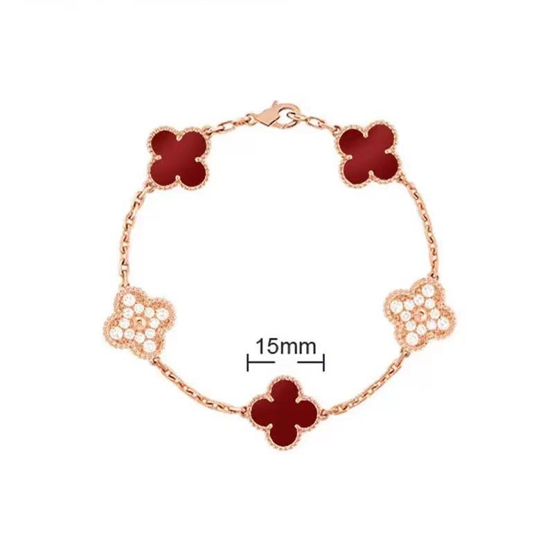 

Высококачественный браслет из 18-каратного розового золота с лазерной белой перламутровой вставкой, красным халцедоном 15 мм, четырехлистным клевером и пятью цветами для женщин