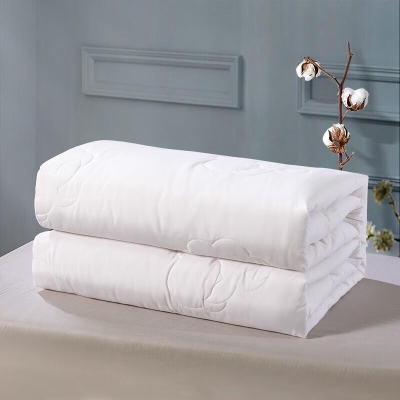 FUANNA Four-Season Cotton Quilt